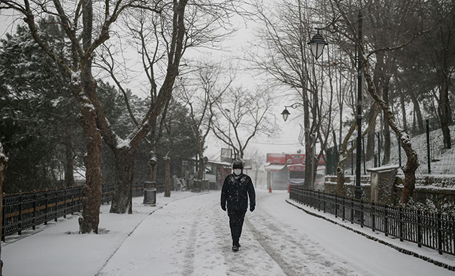 İstanbul beyaza büründü