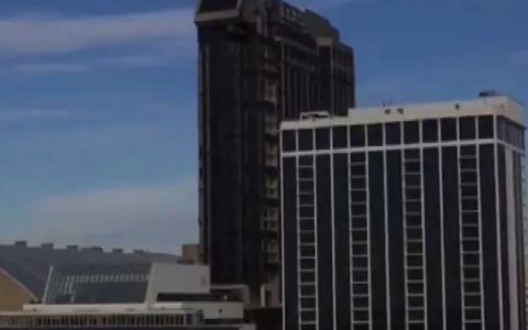 ABD eski Başkanı Trump'ın oteli saniyeler içinde yıkıldı