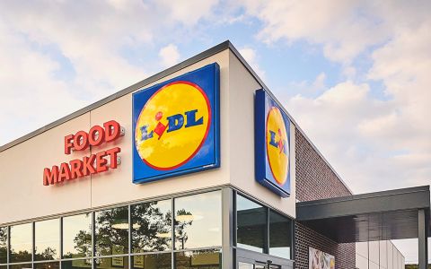 Almanya'da ünlü market zincirinde şüpheli paketteki patlayıcı infilak etti: 3 yaralı