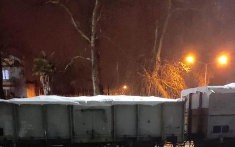 Vagondan kömür çalarken yakalandılar