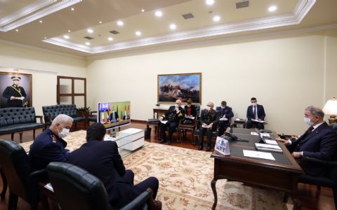 Bakan Akar: PKK'nın, NATO misyonu önündeki en büyük engel olduğunu dile getirdik