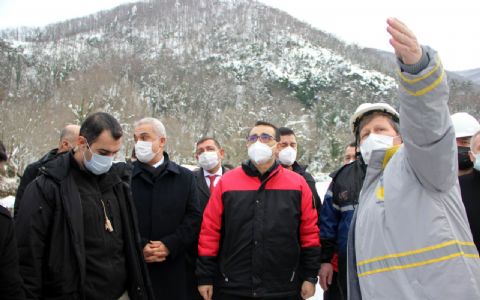 Bakan Dönmez'den, Kastamonu'daki elektrik kesintileriyle ilgili açıklama (2)