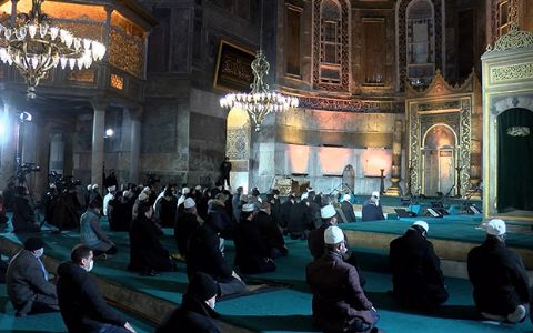 Ayasofya'da ilk Regaip Kandili programı 
