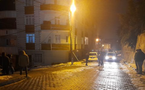 Esenyurt'ta silahlı saldırıya uğrayan kişi hayatını kaybetti